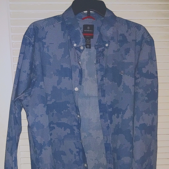 Victorinox Other - VICTORINOX men's Shirt..final sale